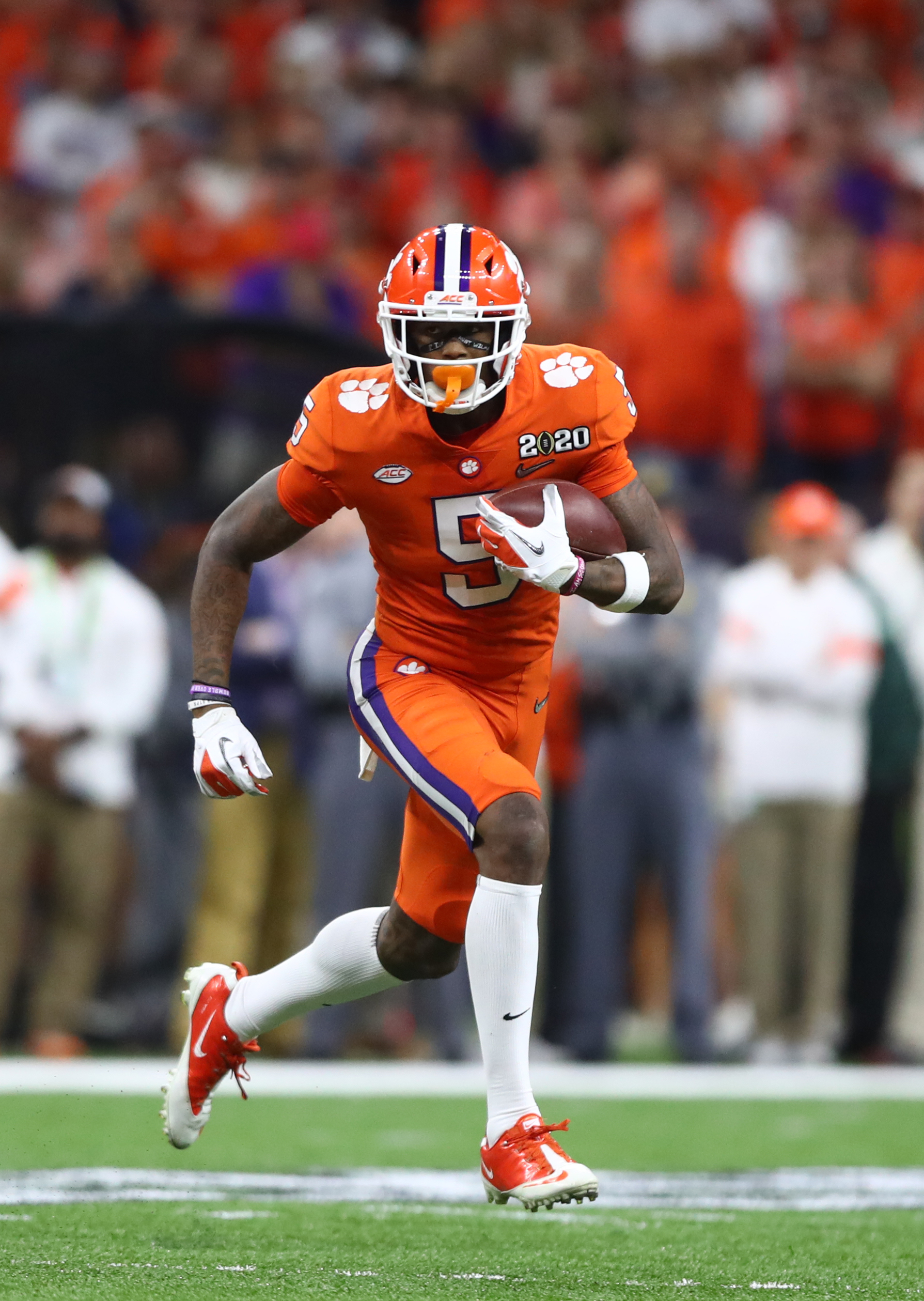 Clemson Wr Tee Higgins Enters Draft