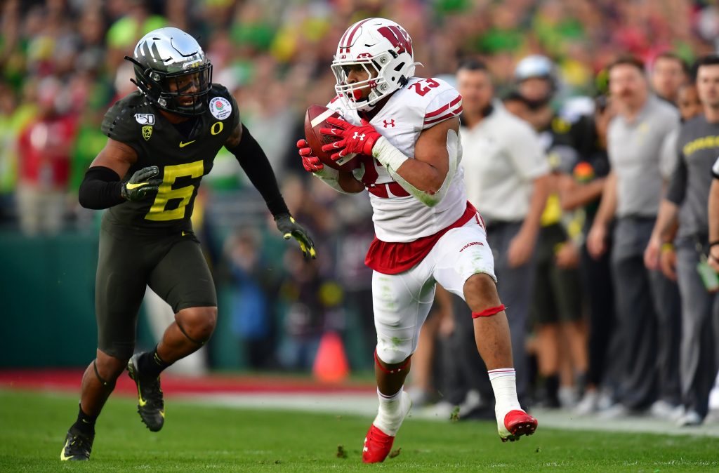 Jonathan Taylor: Colts trade up to No. 41, draft Wisconsin RB