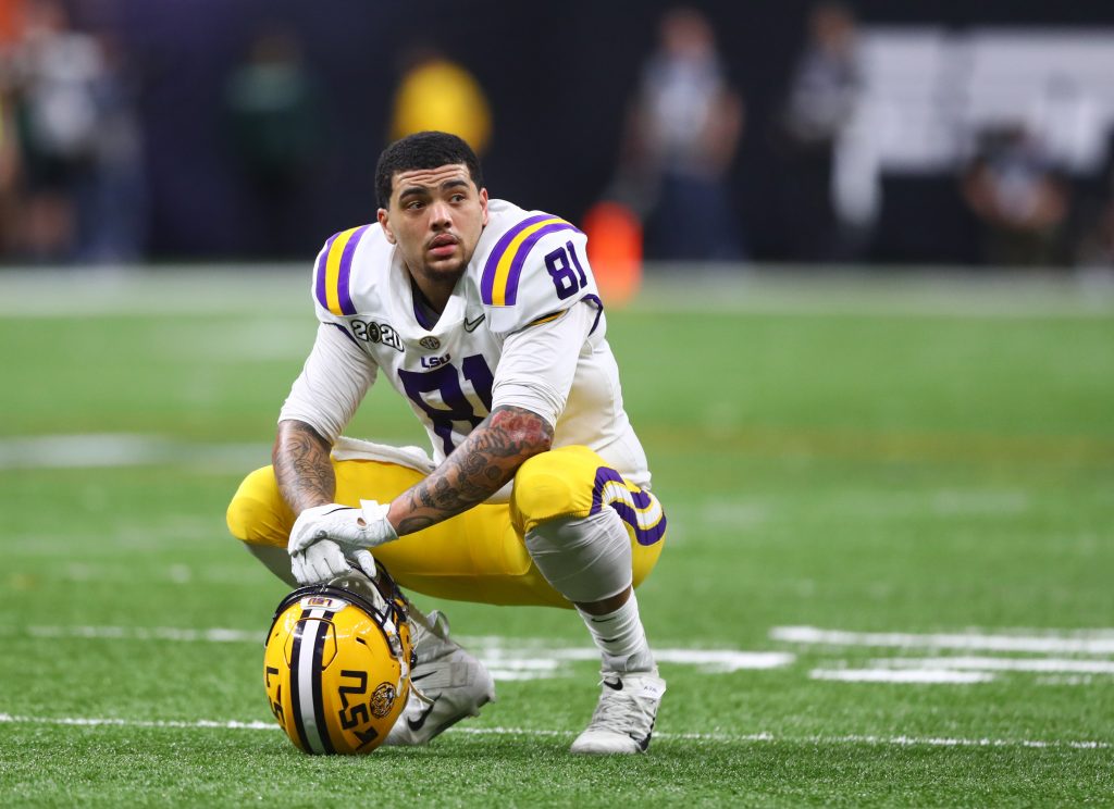 Bengals claim former LSU tight end Thaddeus Moss off waivers