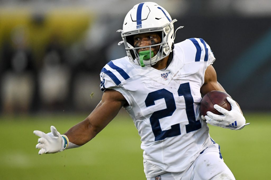 Nyheim Hines traded to Bills; Colts receive Zack Moss and draft pick