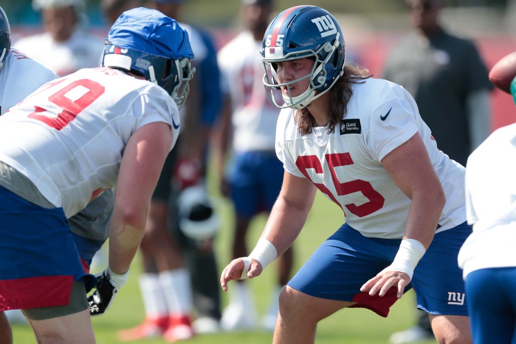 Nick Gates injury update: Giants lineman suffers gruesome leg injury vs.  Washington