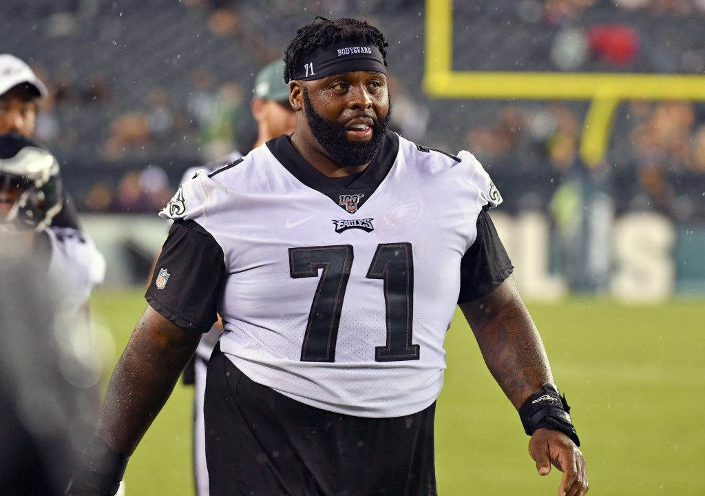 Cowboys sign old rival LT Jason Peters with Tyron Smith out