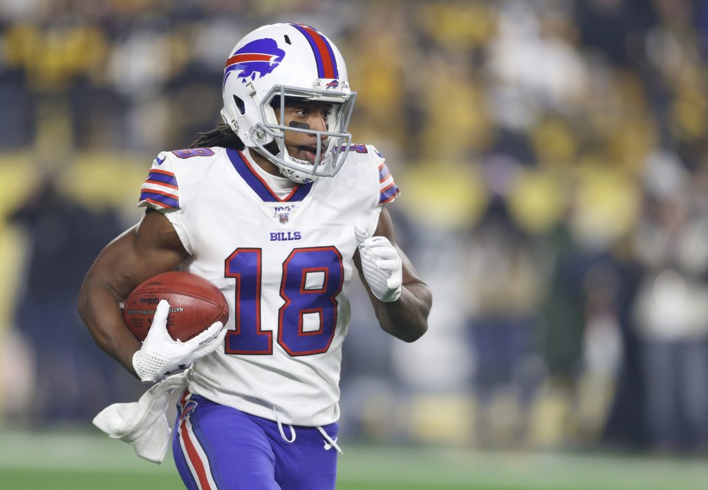 Jon Feliciano, Isaiah Hodgins to IR, Bills re-sign Andre Roberts