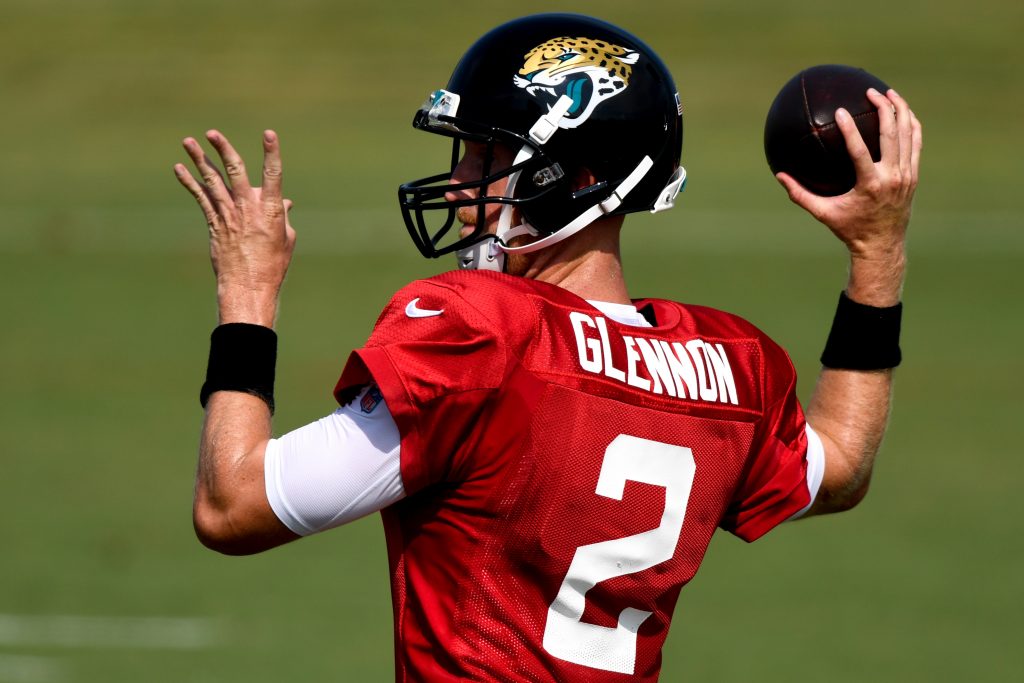 Giants sign veteran quarterback Mike Glennon