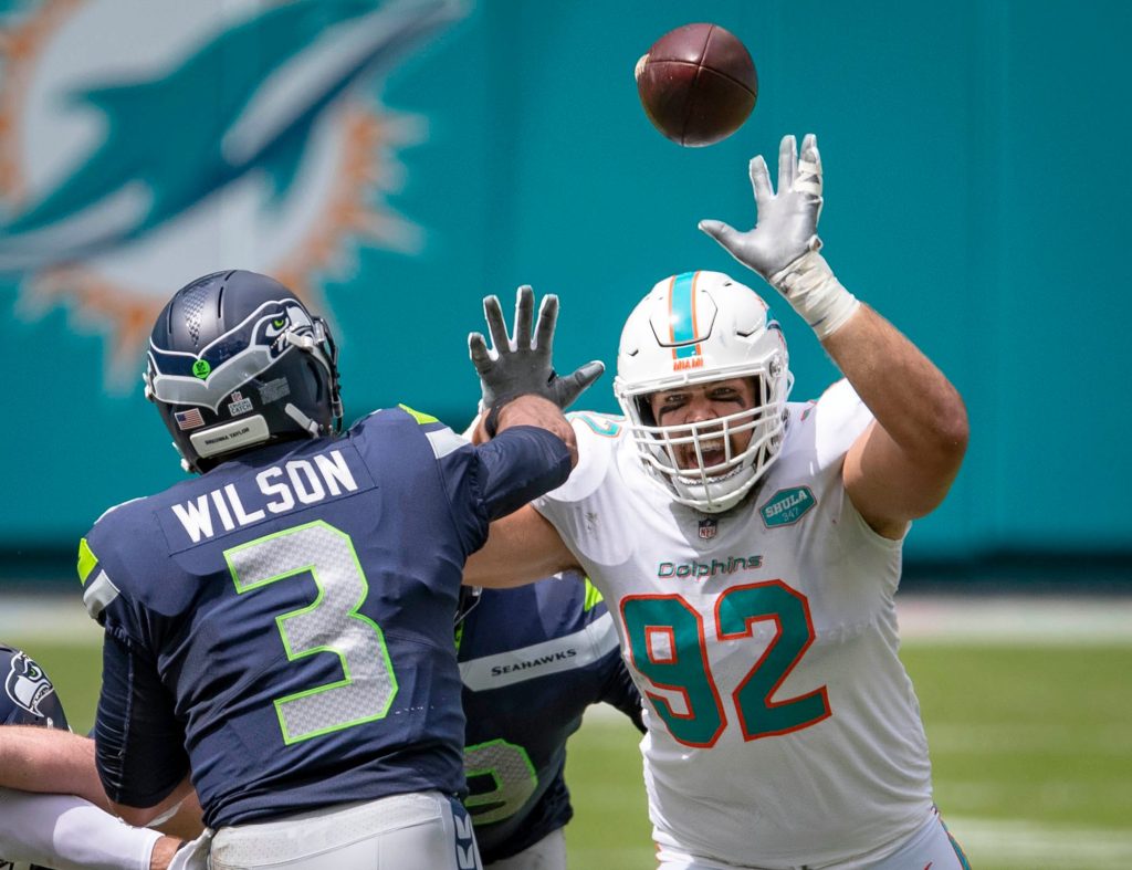 Dolphins, DL Zach Sieler Agree To Extension