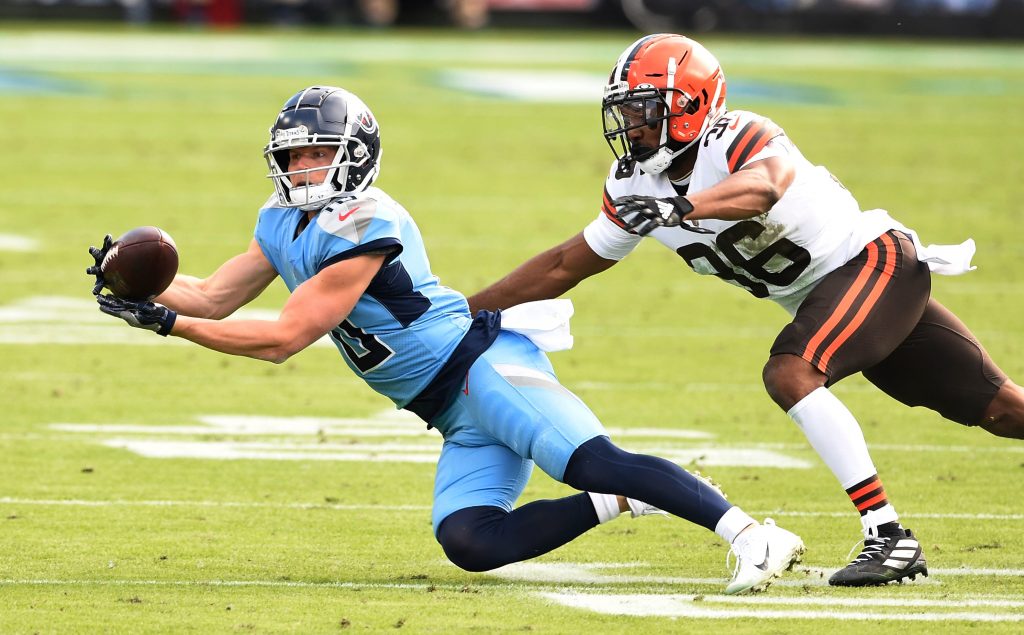 Washington agrees to sign slot WR Adam Humphries on 1-year deal