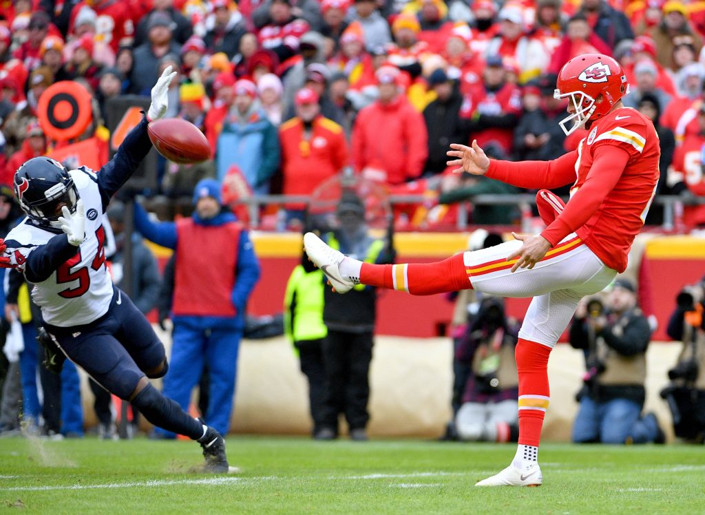 Chiefs release P Dustin Colquitt