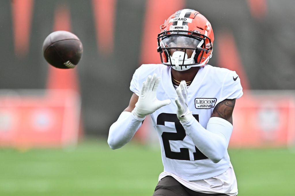 Denzel Ward's 2022 season for the Browns can only be described as  underachieving 