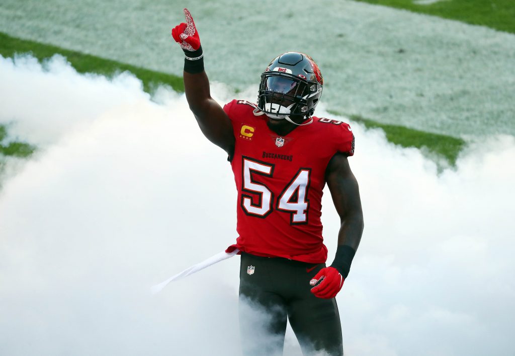 Bucs LB Lavonte David out for regular season with foot injury