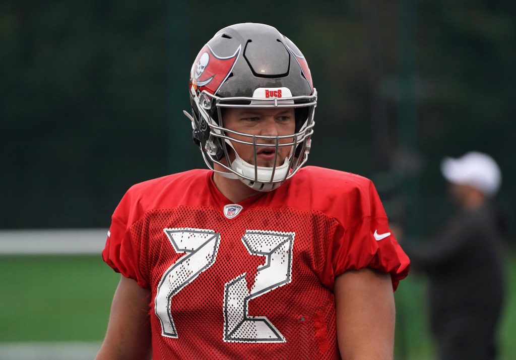 Bucs place tackle Josh Wells on injured reserve, linebacker J.J.