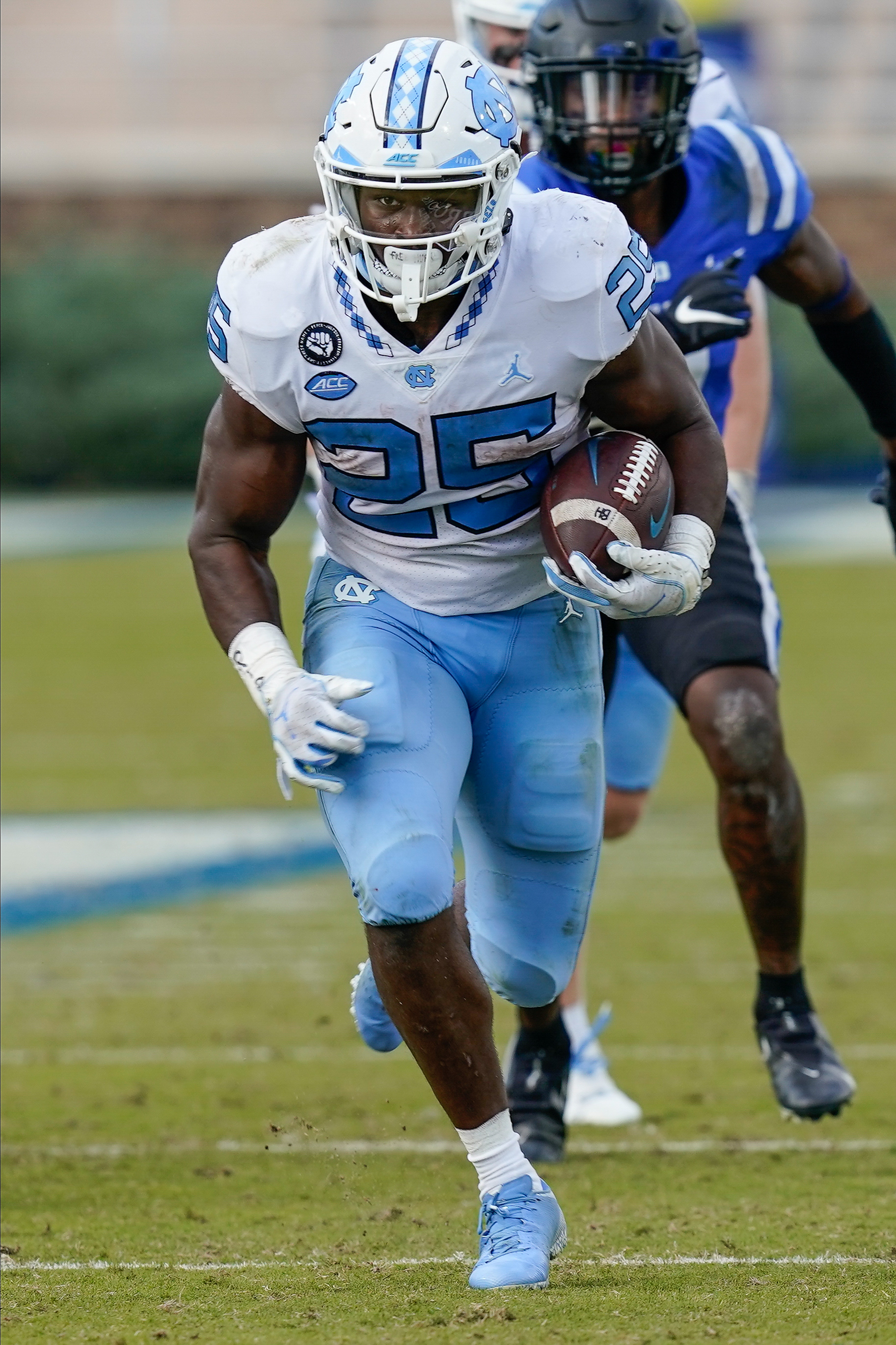 North Carolina RB Javonte Williams Views Pass Protection as a Passion -  Steelers Now