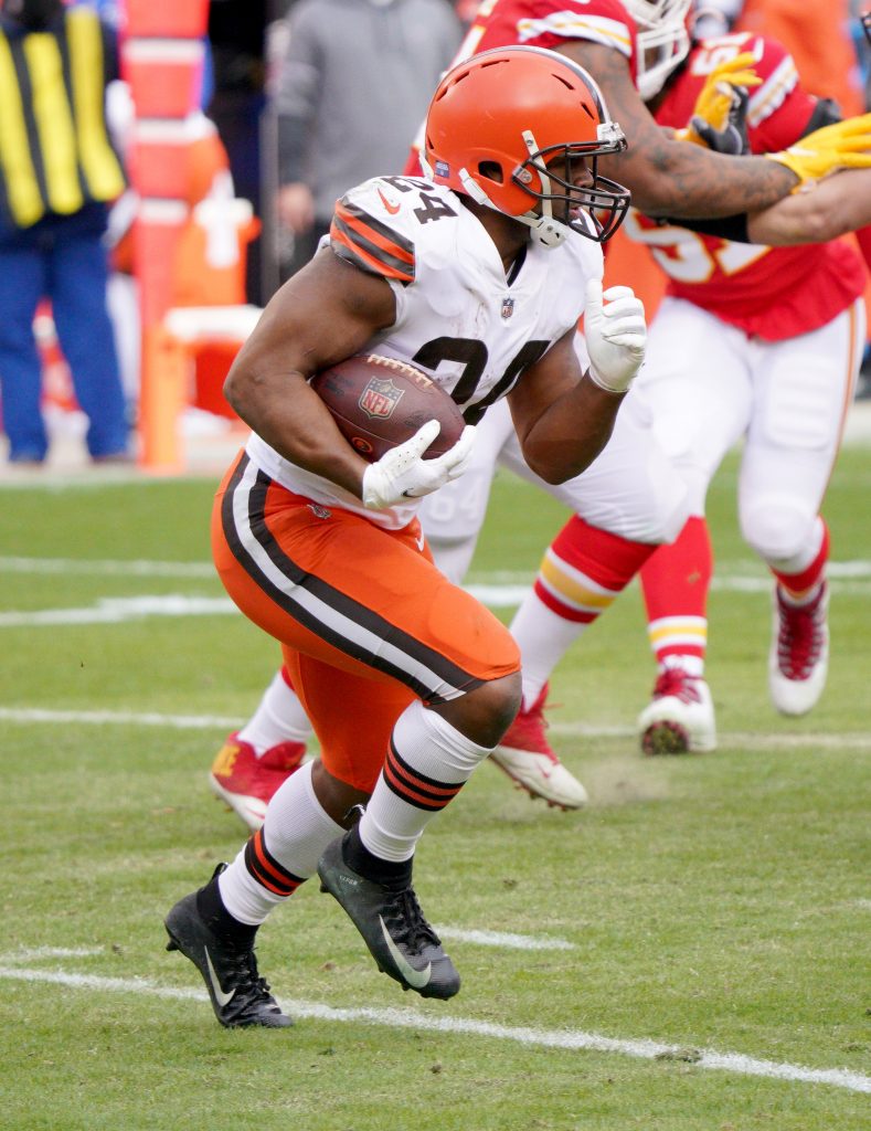 Browns RB Nick Chubb Undergoes First Knee Surgery; 2024 Return In Play