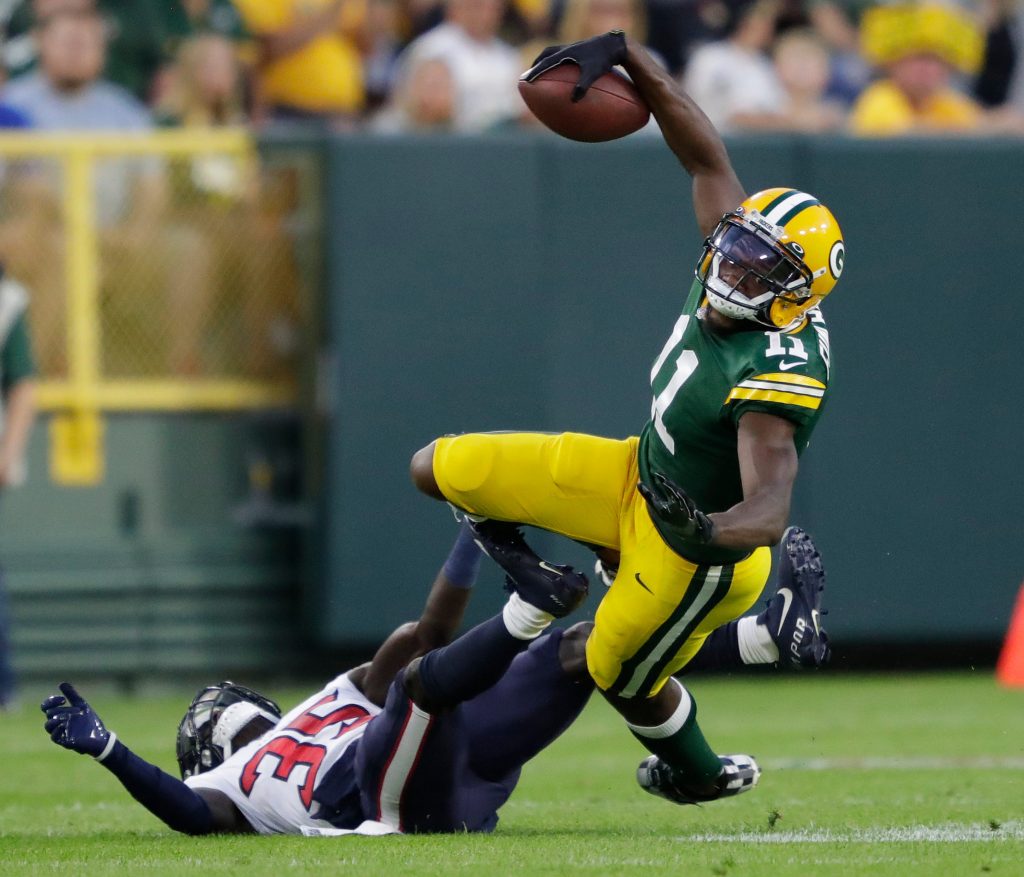 Packers place receiver Devin Funchess on injured reserve