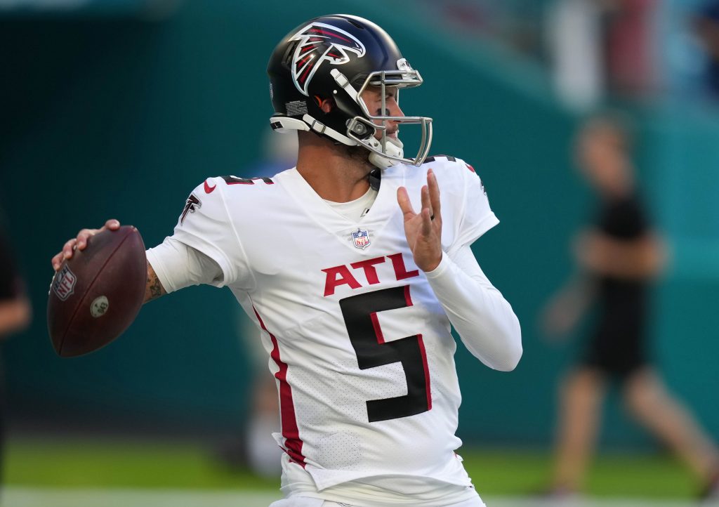 Ex-Alabama quarterback AJ McCarron injured in preseason game