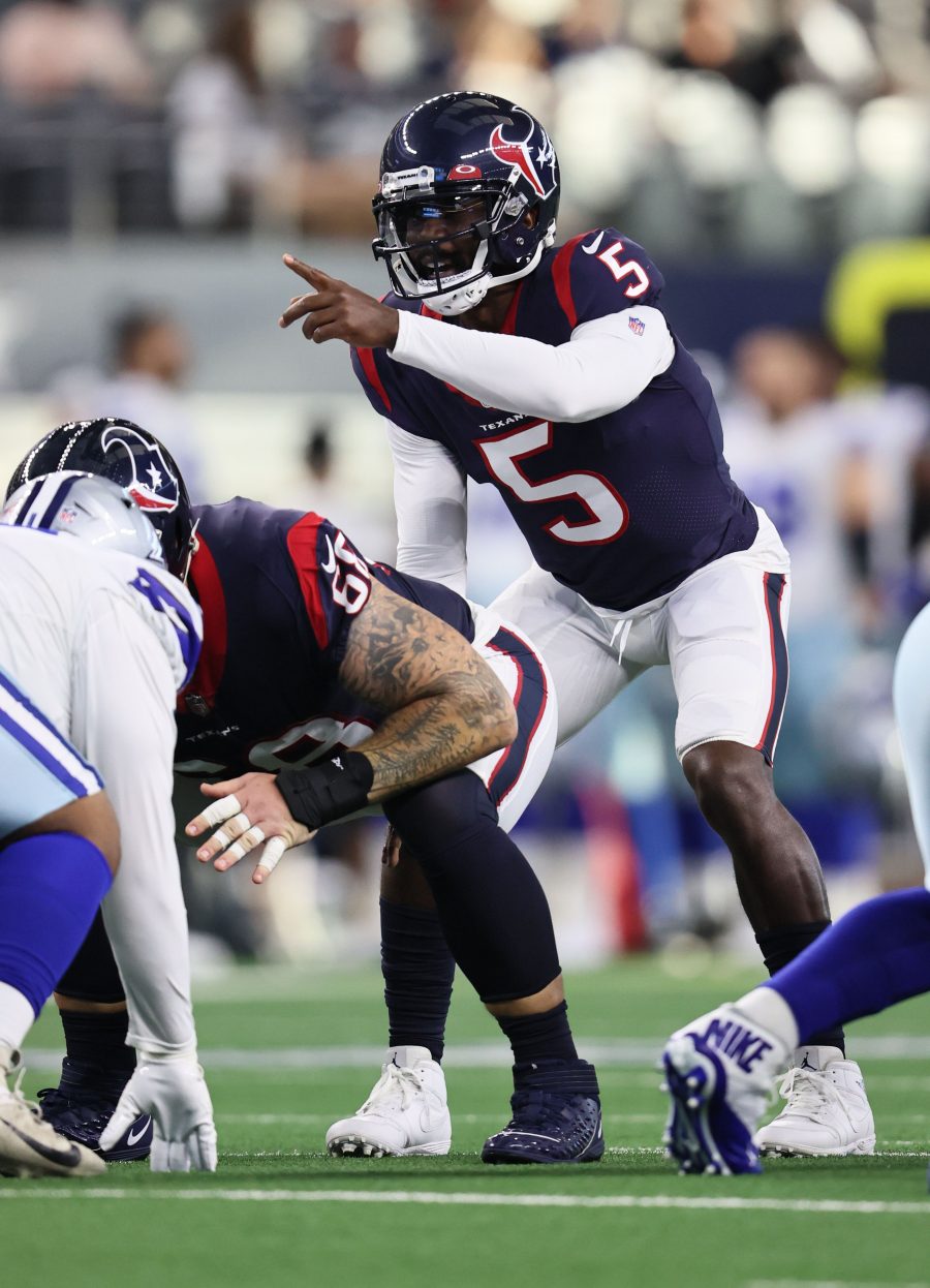 Texans Activate QB Tyrod Taylor