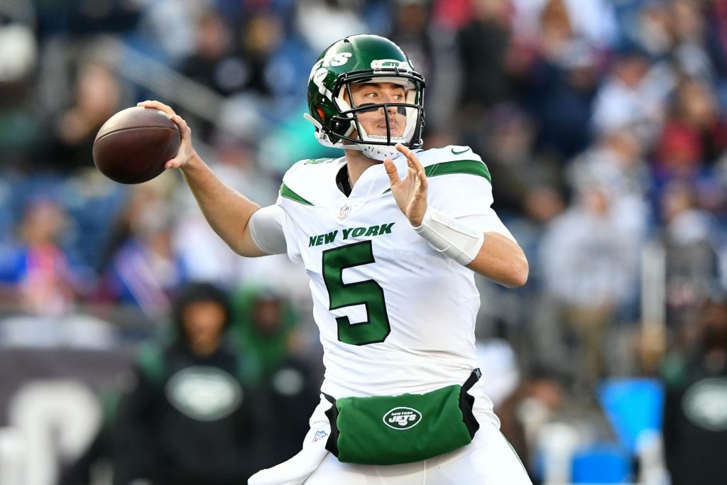 Mike White solidifies standing as Jets' QB even in defeat