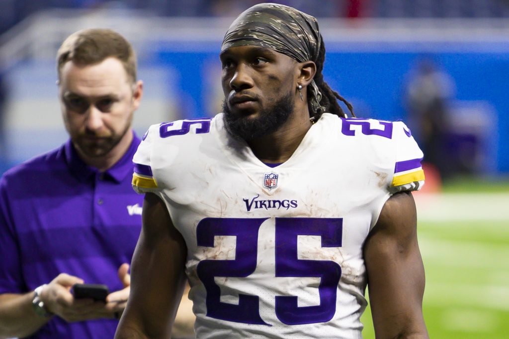 Vikings bring back RB Alexander Mattison