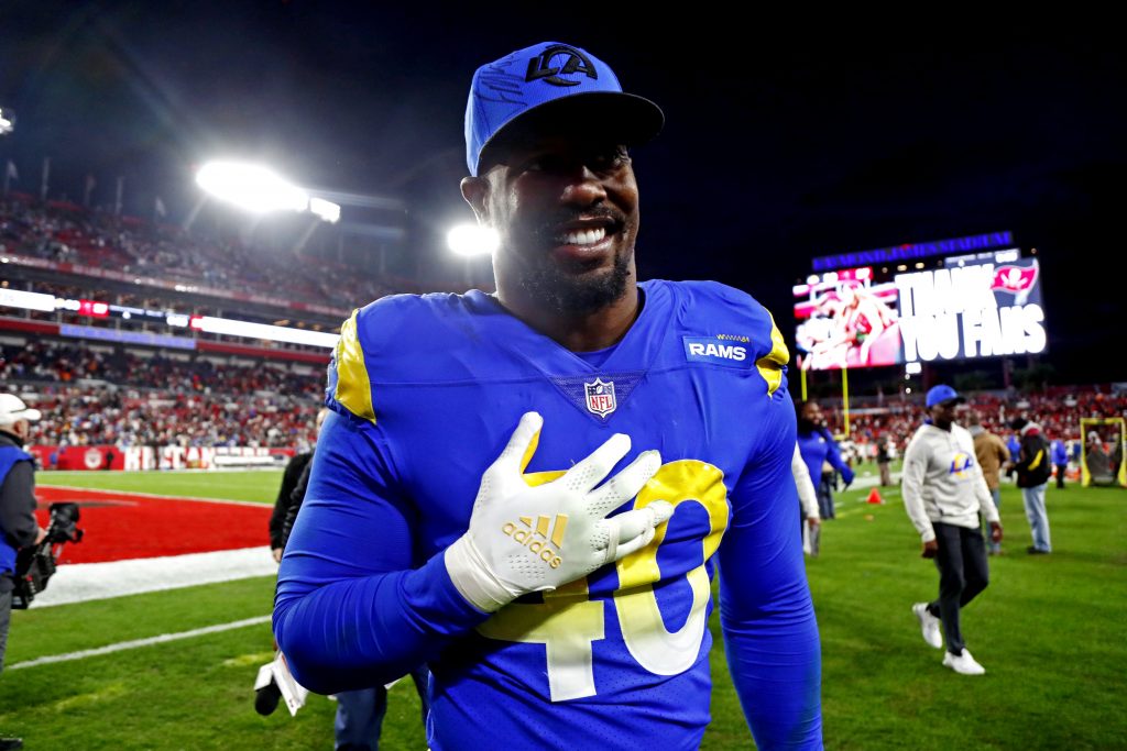 Blockbuster deal: Von Miller leaves snowy Denver behind for Rams, sunshine