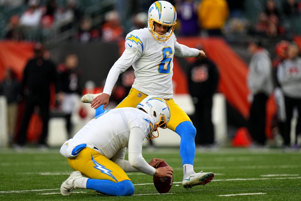 Browns reportedly cut K Cade York and trade for Chargers K Dustin Hopkins