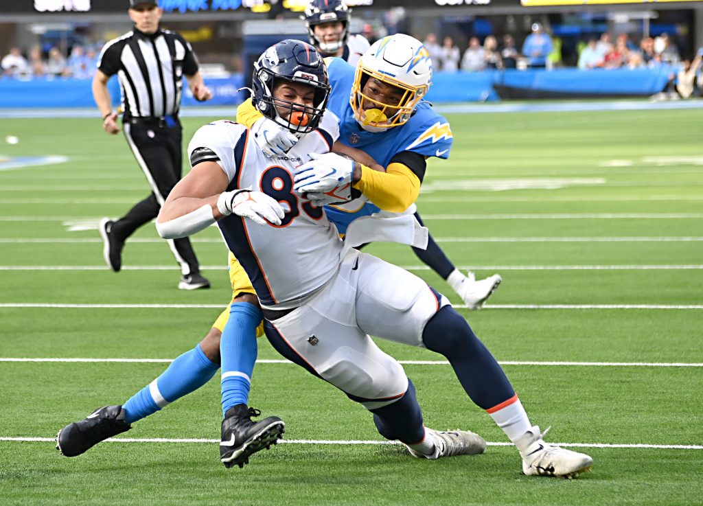 Denver Broncos: Andrew Beck leaving team to join Houston Texans