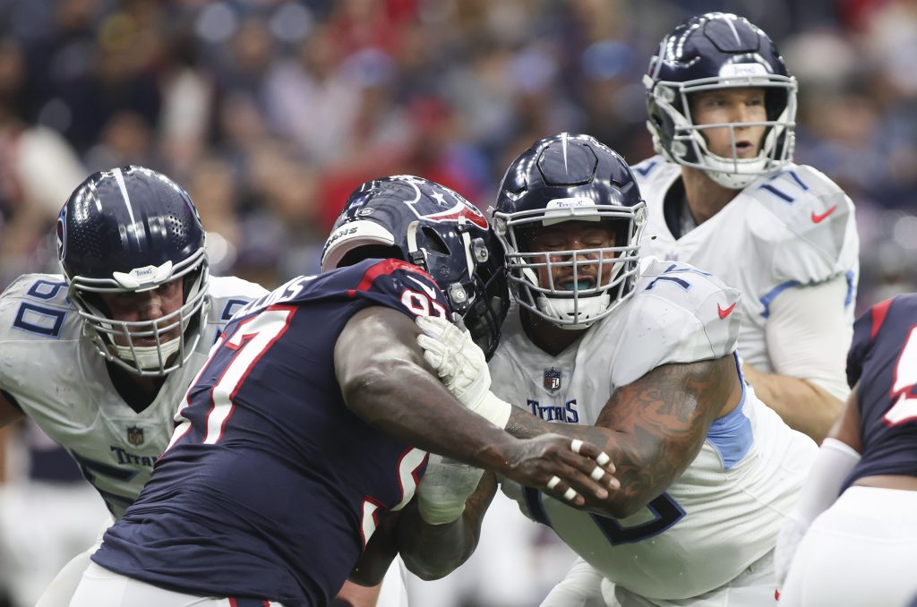 2022 NFL Free Agency: Houston Texans Re-Sign Maliek Collins - Battle Red  Blog