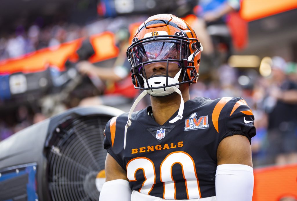 Bengals will keep CB Eli Apple as starter with Trae Waynes out