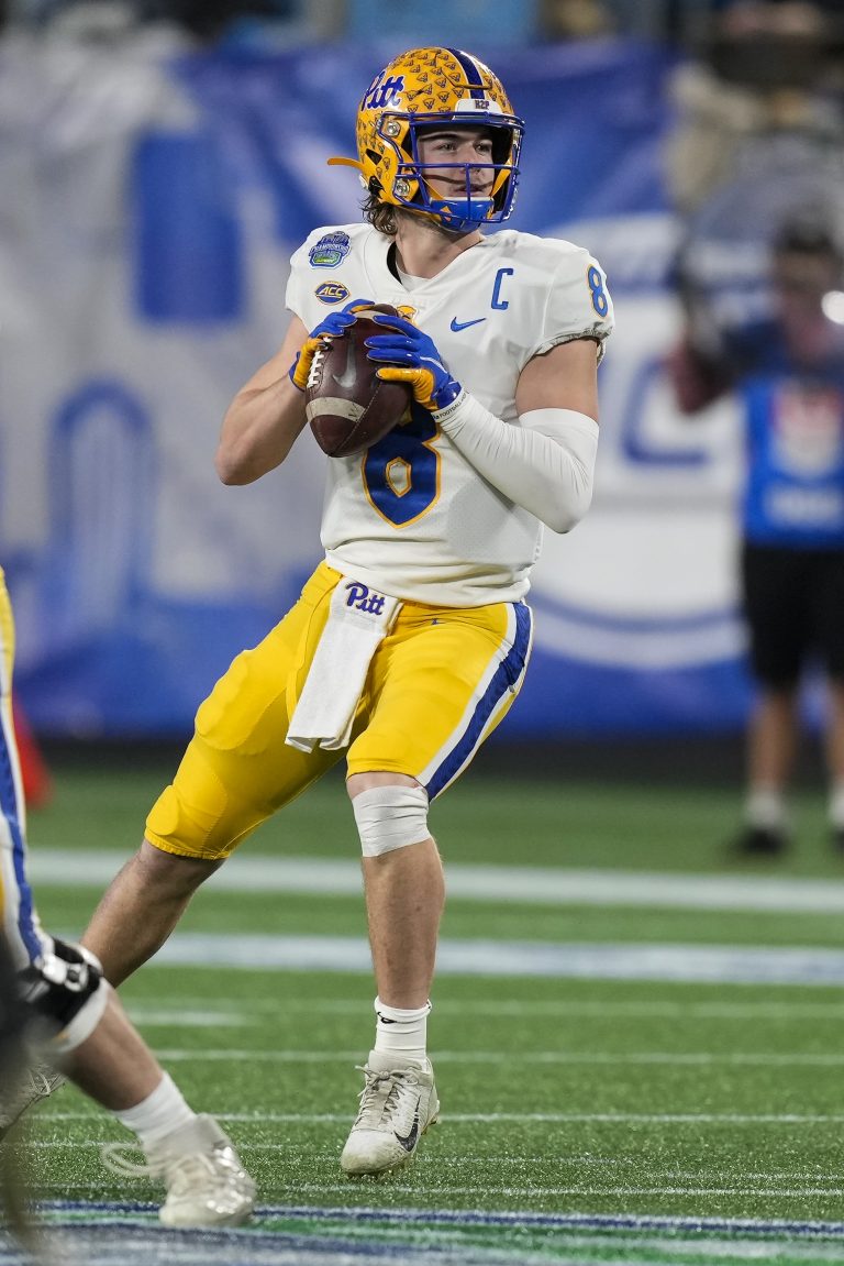 Steelers Pick Kenny Pickett At No. 20 Overall