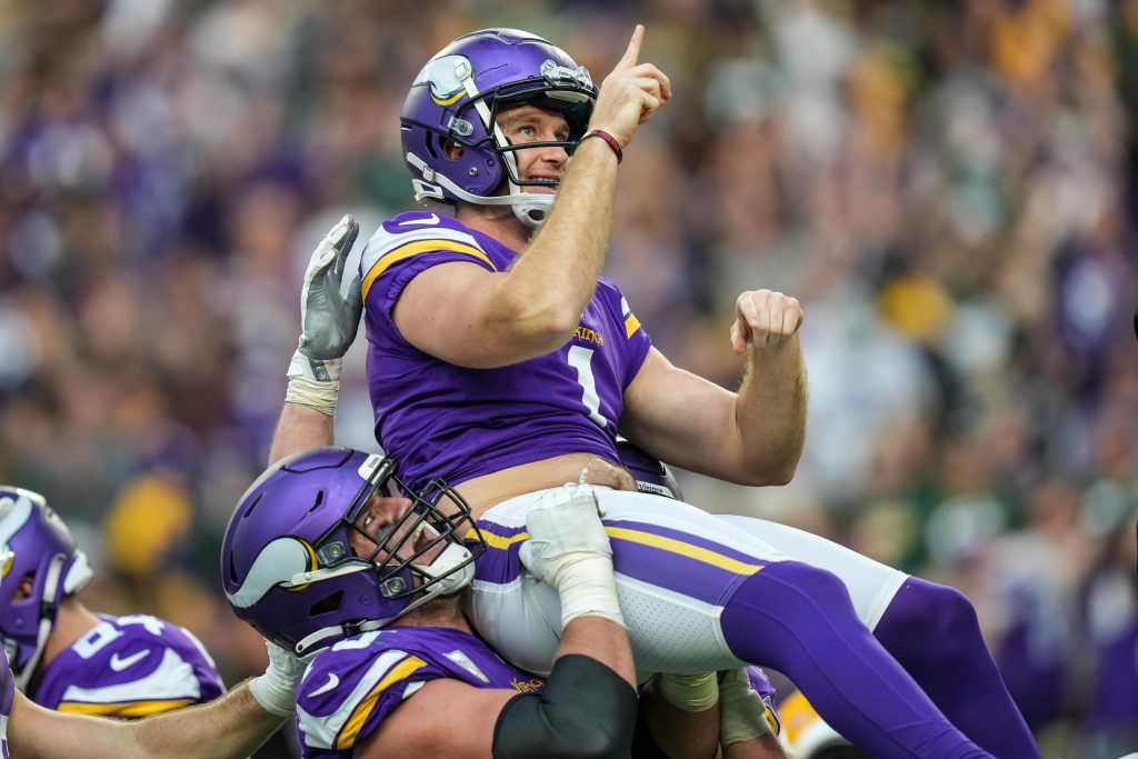 Vikings K Greg Joseph Signs RFA Tender