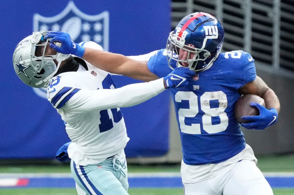 Giants RB Devontae Booker Bursts For Touchdown Against Panthers