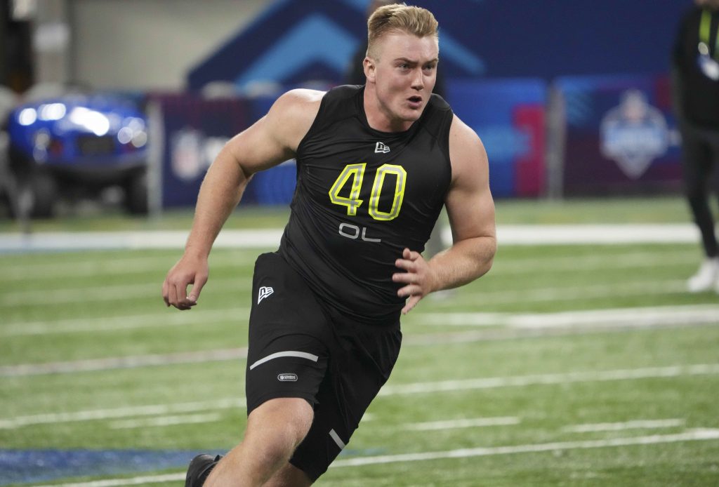 INDIANAPOLIS, IN - JANUARY 08: Indianapolis Colts offensive tackle Bernhard  Raimann (79) warms up before the game between the Houston Texans and the  Indianapolis Colts on January 8, 2023, at Lucas Oil