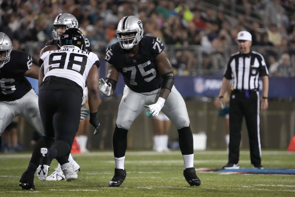 Raiders Cut Longest-Tenured Player Brandon Parker