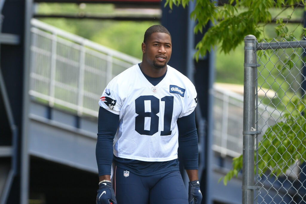 New England Patriots' Jonnu Smith Restructures Contract, Creating