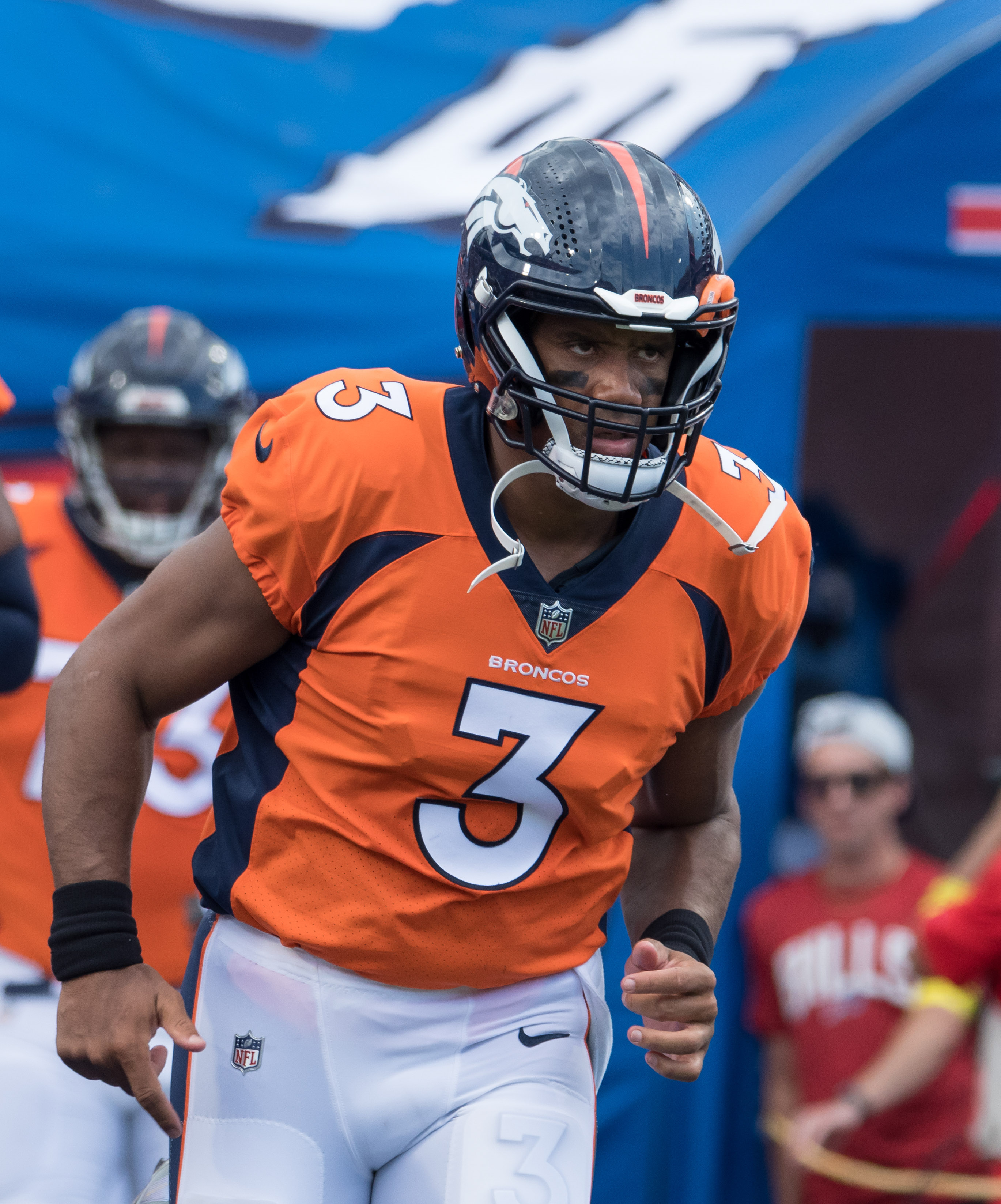 Broncos, Russell Wilson Agree On Extension