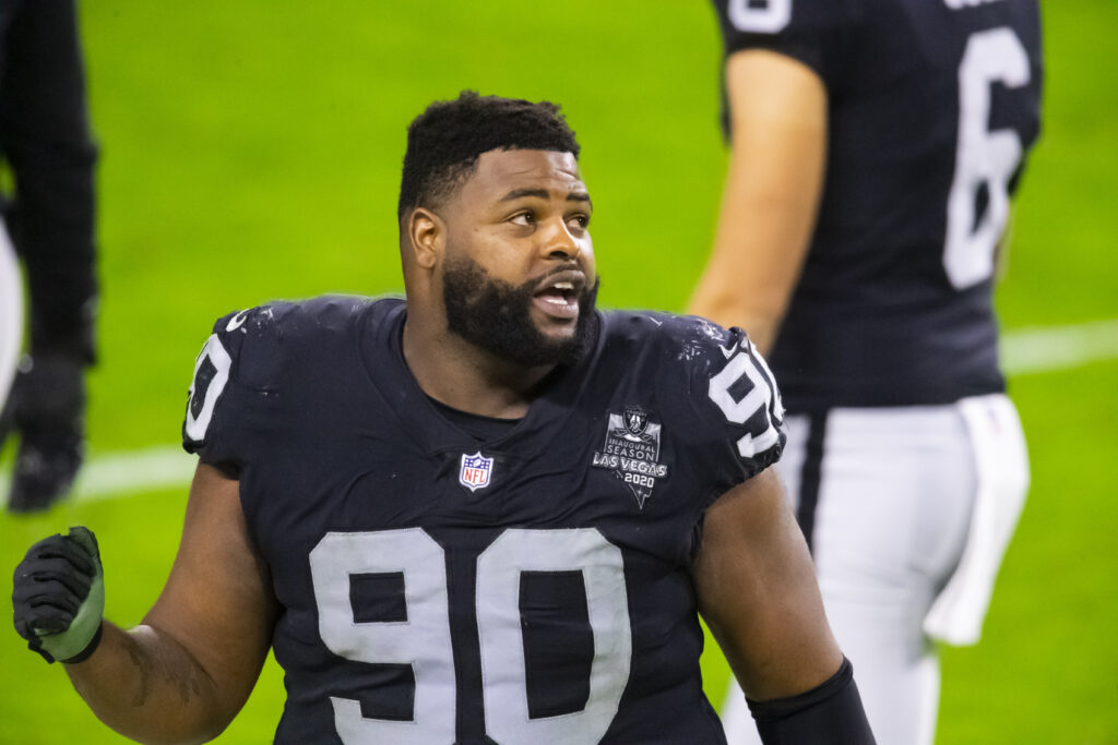 Raiders' Johnathan Hankins active for playoff game against Bengals