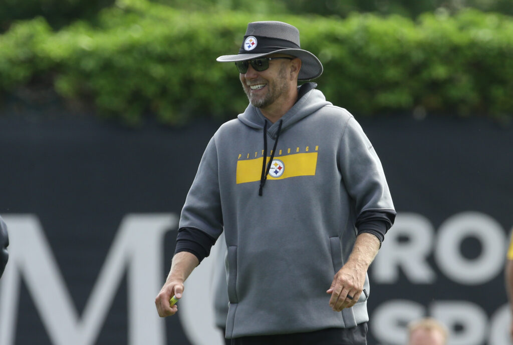 Mike Tomlin on Steelers fans chanting to fire OC Matt Canada: 'We