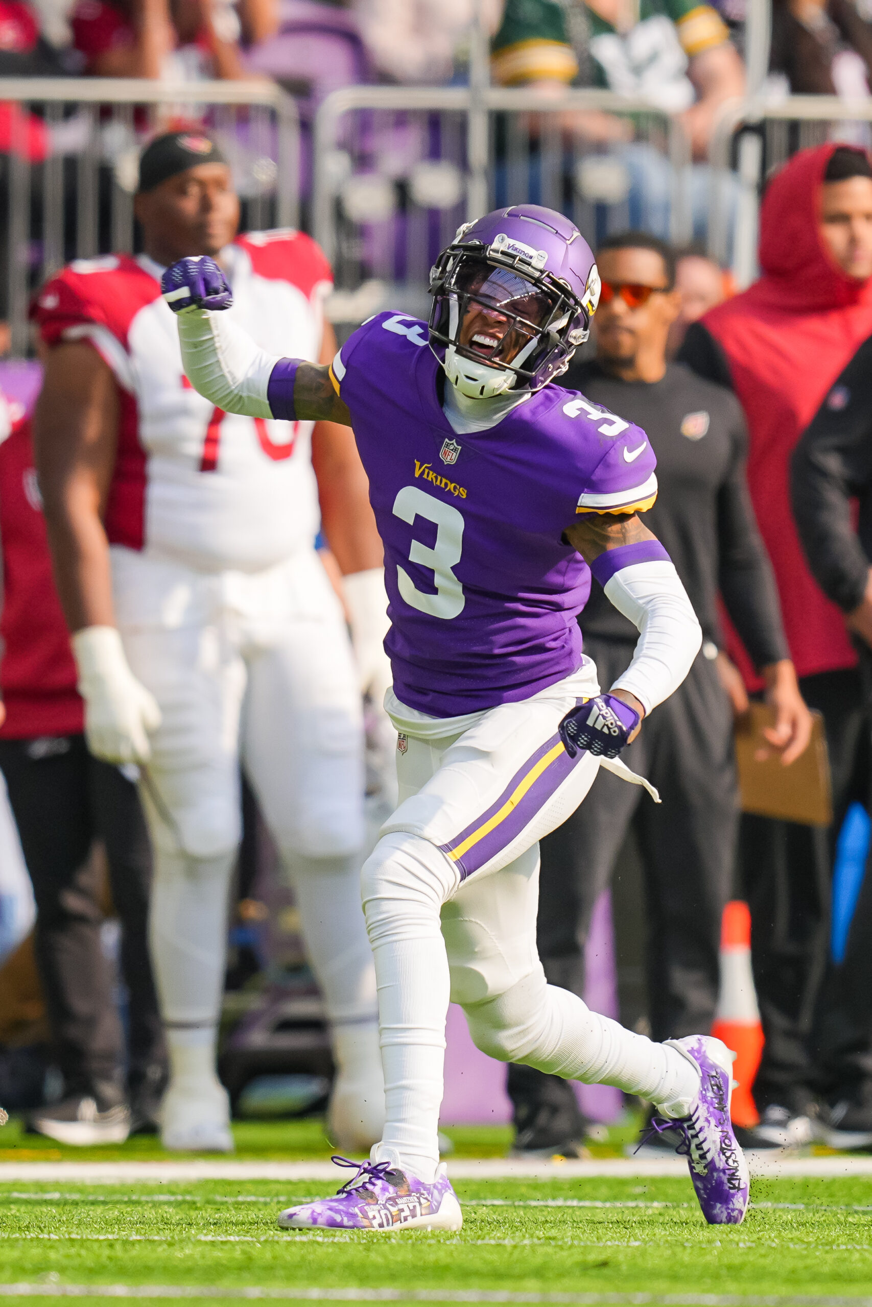 Vikings' Cameron Dantzler lost in first half vs. Commanders due to ankle  injury – Twin Cities