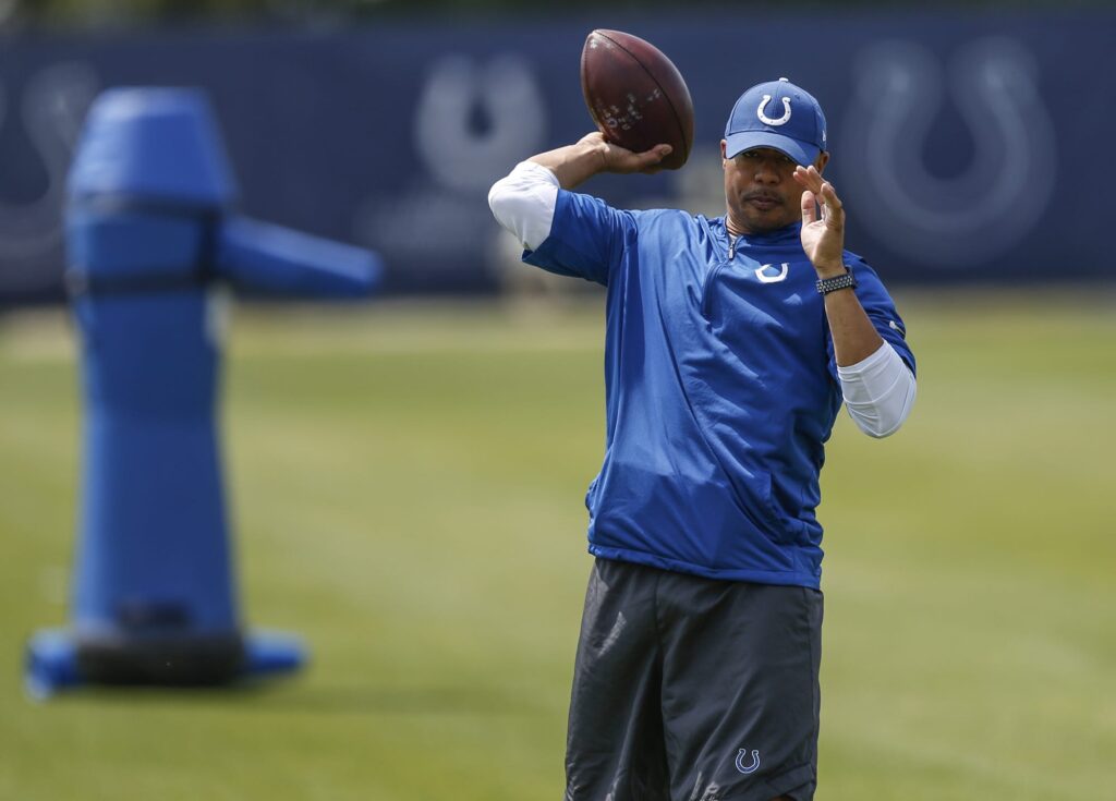 New Indianapolis Colts HC Jeff Saturday promotes assistant QB coach Parks  Frazier to playcalling duties