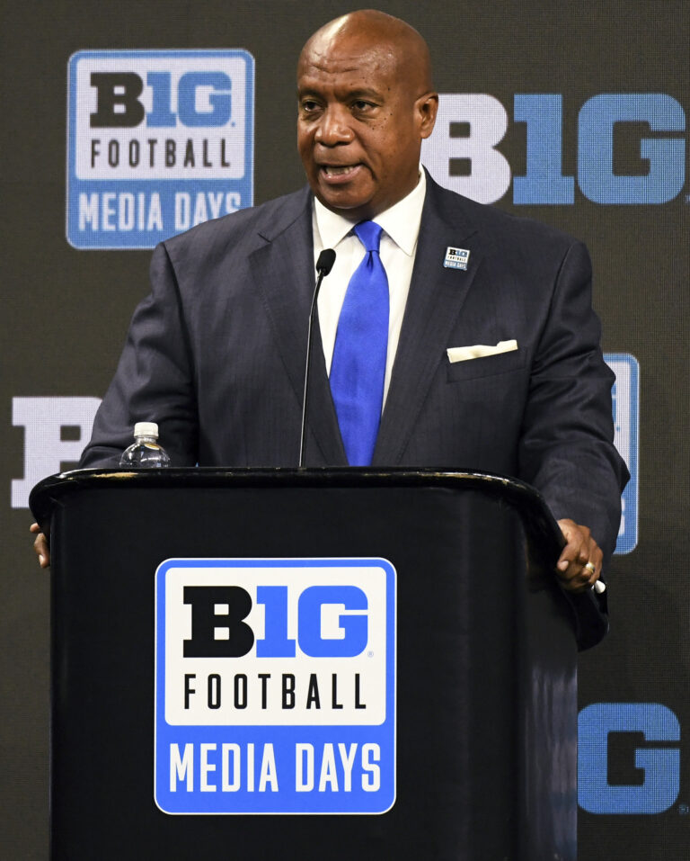 Bears Hire Big Ten Commissioner Kevin Warren As President