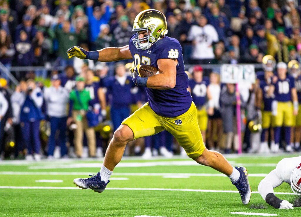 Former Notre Dame Fighting Irish Football Tight End Tyler Eifert Signs NFL  Free-Agent Contract With Jacksonville Jaguars