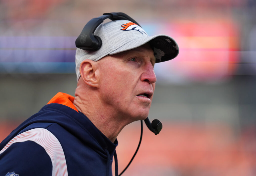 Broncos name Jerry Rosburg as interim head coach after parting ways with Nathaniel  Hackett