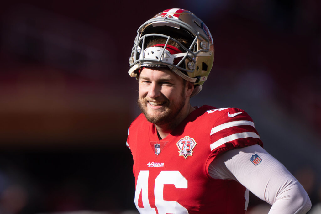 49ers long snapper Taybor Pepper returns on two-year contract