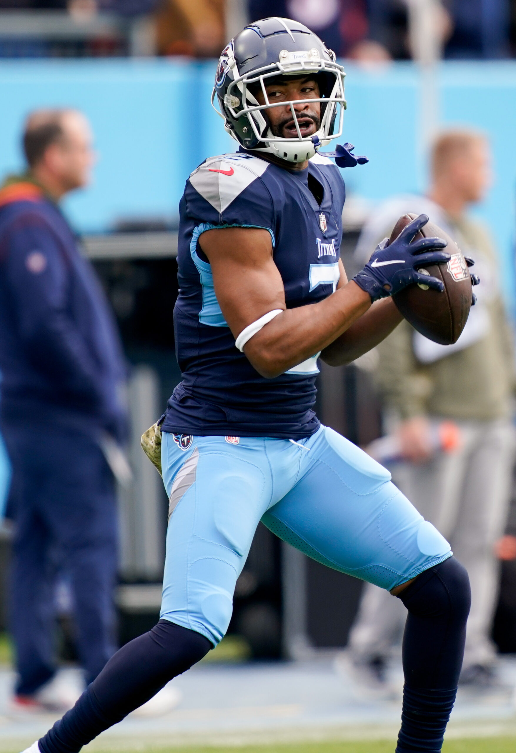 Texans: Robert Woods signs with Houston after Titans release