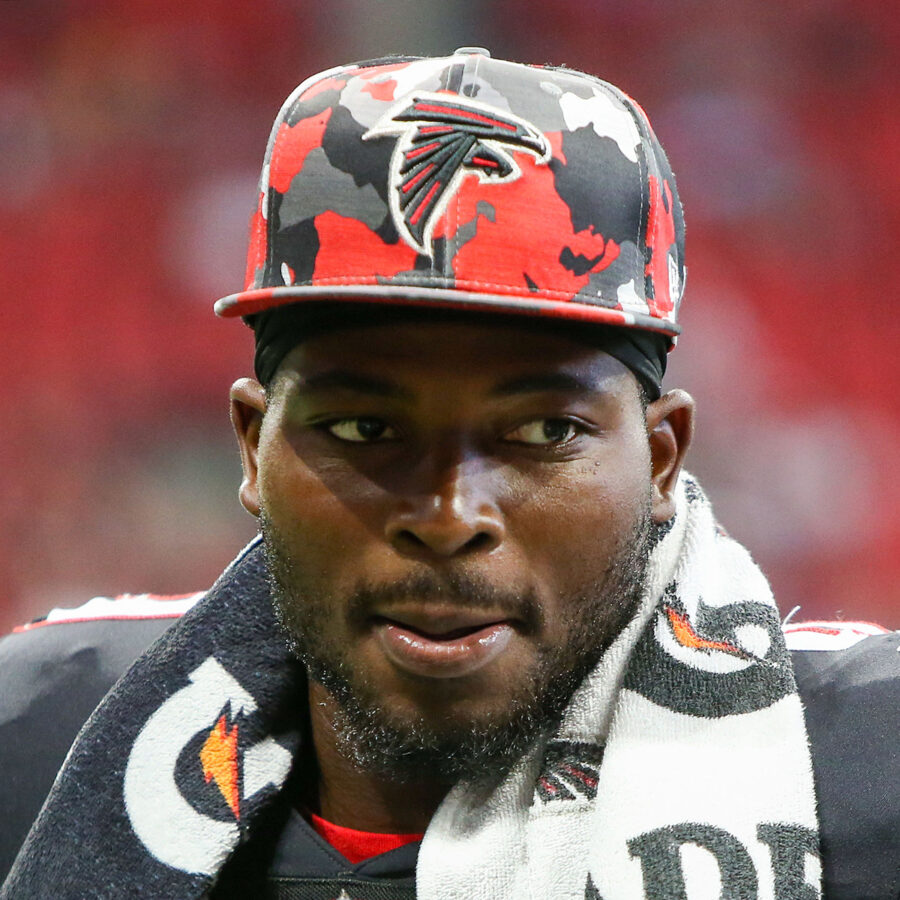 Falcons, OLB Lorenzo Carter Agree To Deal