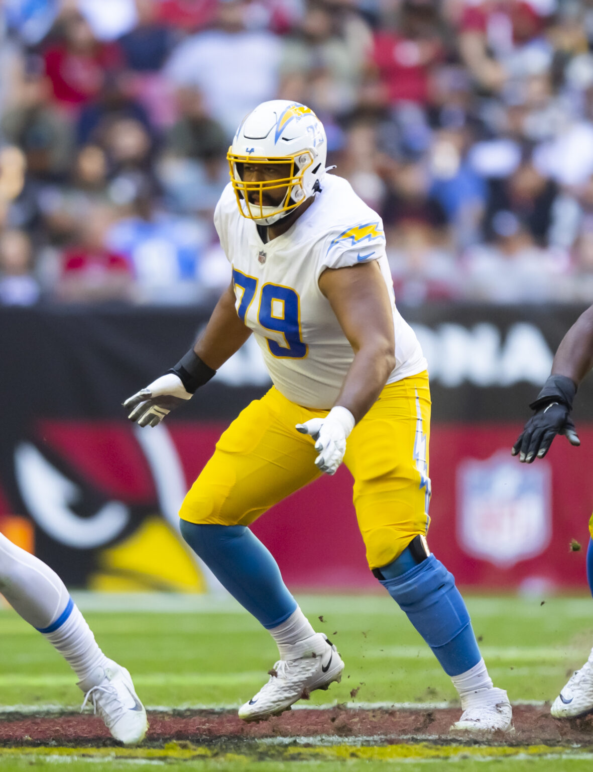 Chargers' Trey Pipkins Taking First-Team Reps At RG