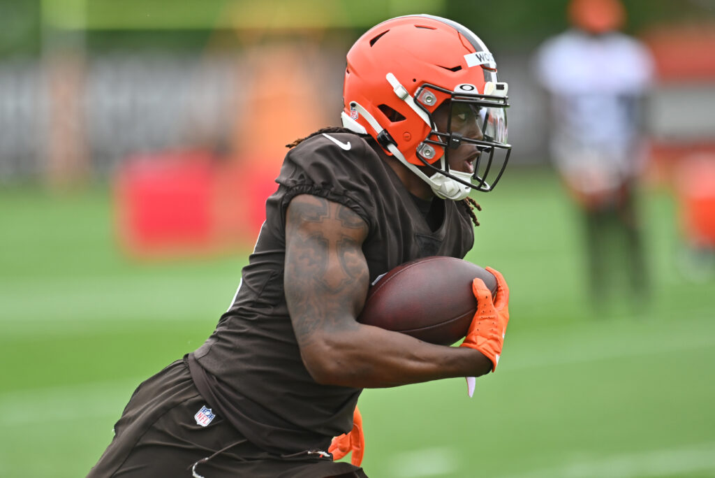 Browns receiver Michael Woods suffers ruptured Achilles working