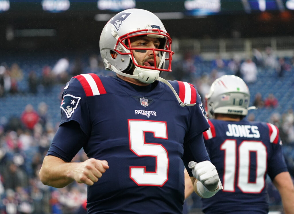 Patriots place backup QB Brian Hoyer (concussion) on injured reserve