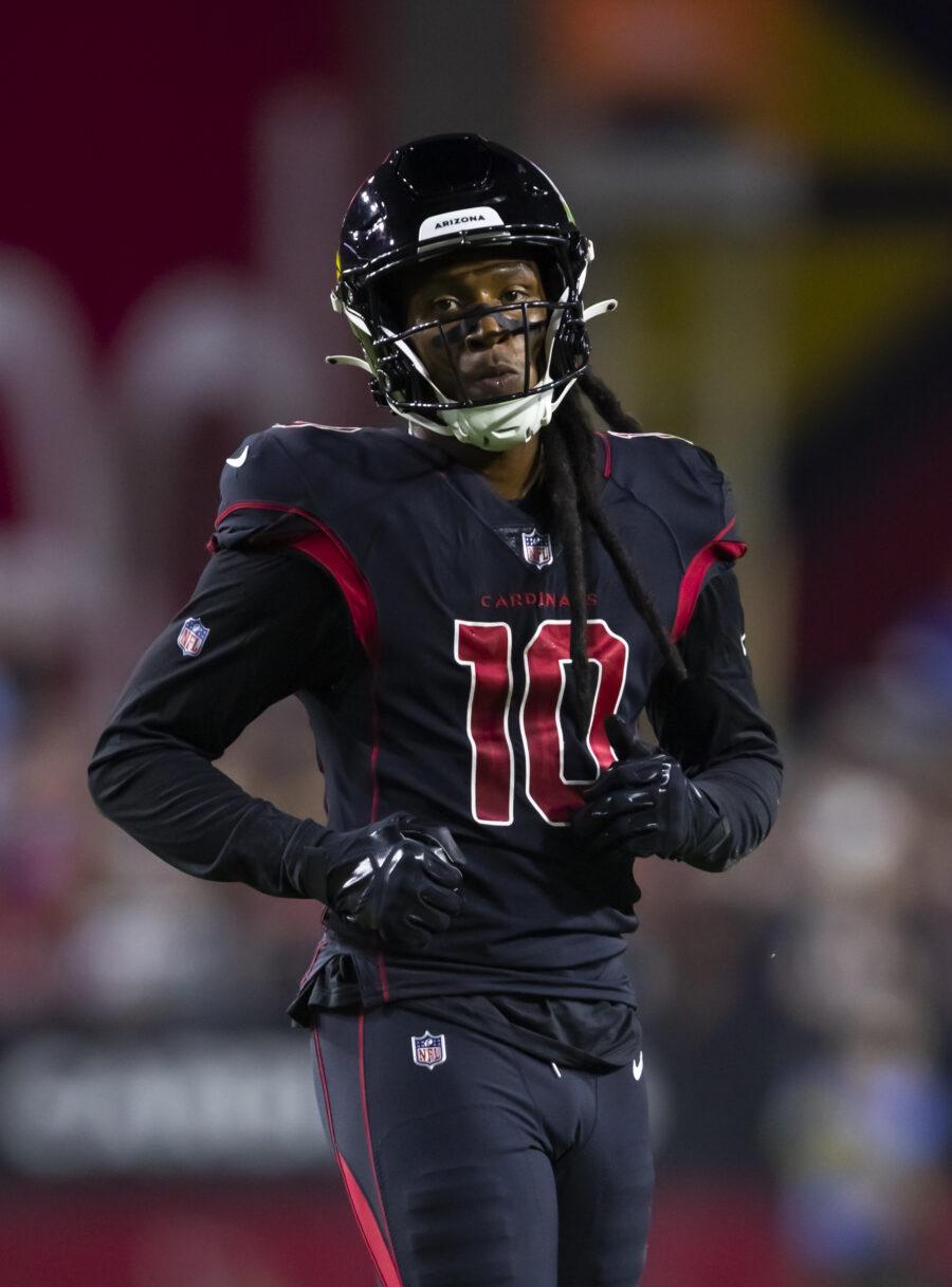 DeAndre Hopkins To Visit Titans