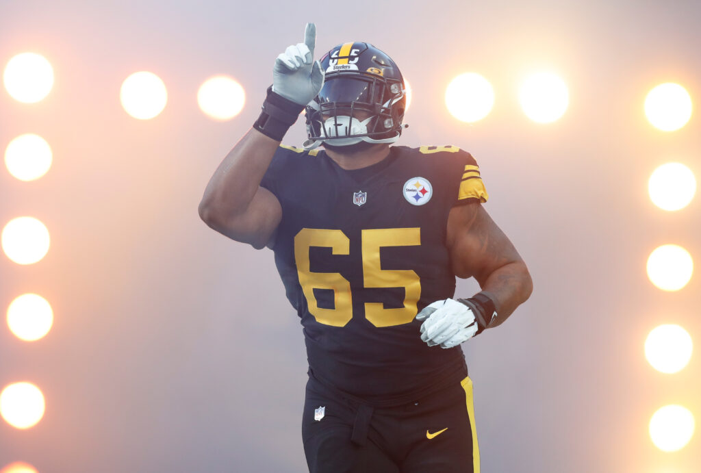 Steelers LT Dan Moore In Line To Retain Starting Role?