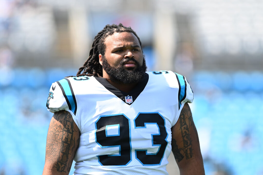 Bears claim Panthers DT Roy off waivers