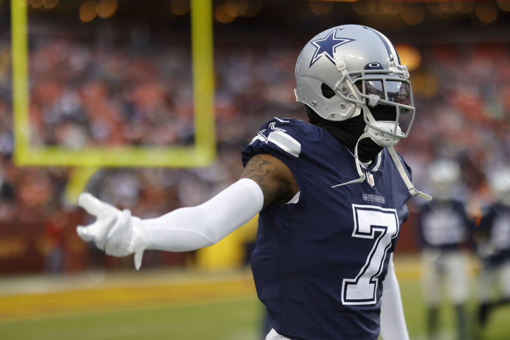 Cowboys: Trevon Diggs suffers toe injury at training camp, but no